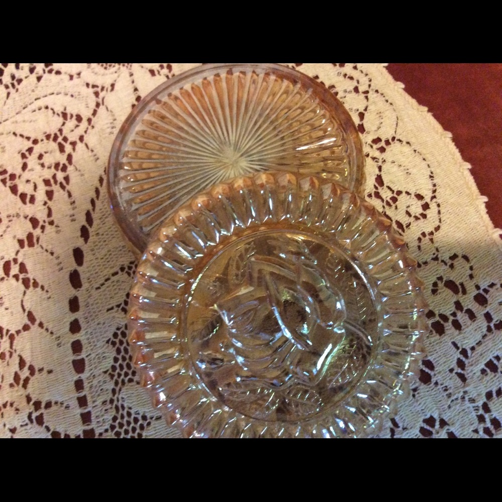 Vintage Powder Box - Picture 2 of 2